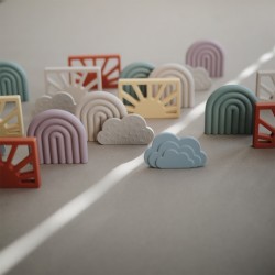 TEETHER RAINBOW CAMBRIDGE BLUE 8.5x9x1 CM